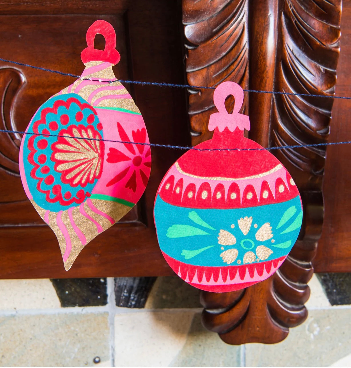 Holiday Ornaments Garland